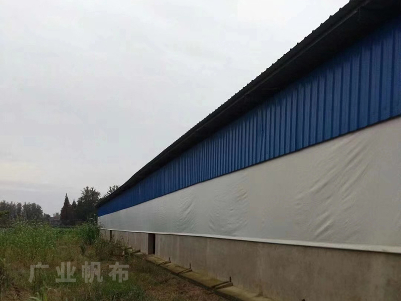 牛場卷簾布